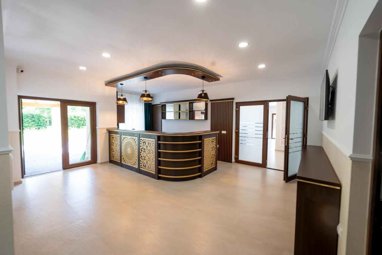 Evergreen Chalet อาวริก ภายนอก รูปภาพ