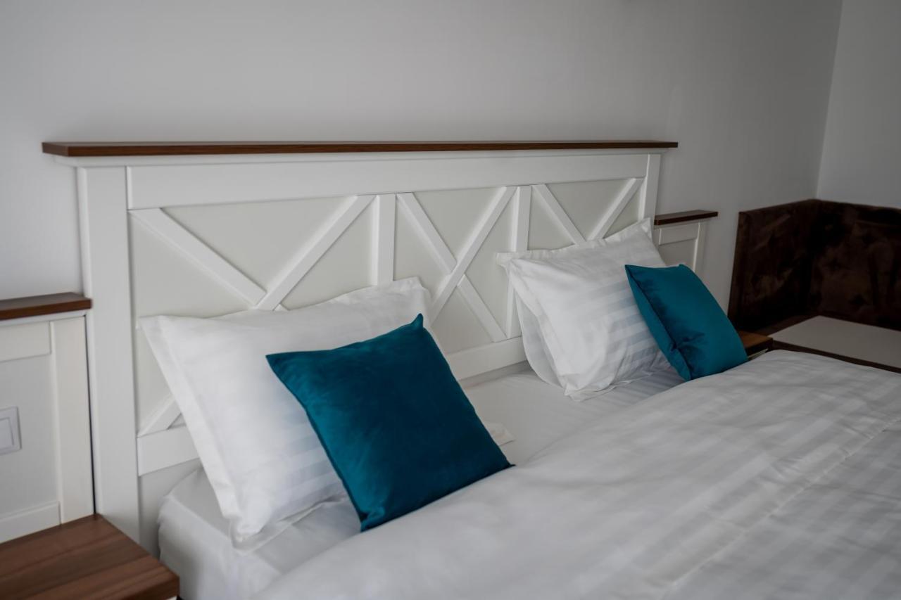Evergreen Chalet อาวริก ภายนอก รูปภาพ
